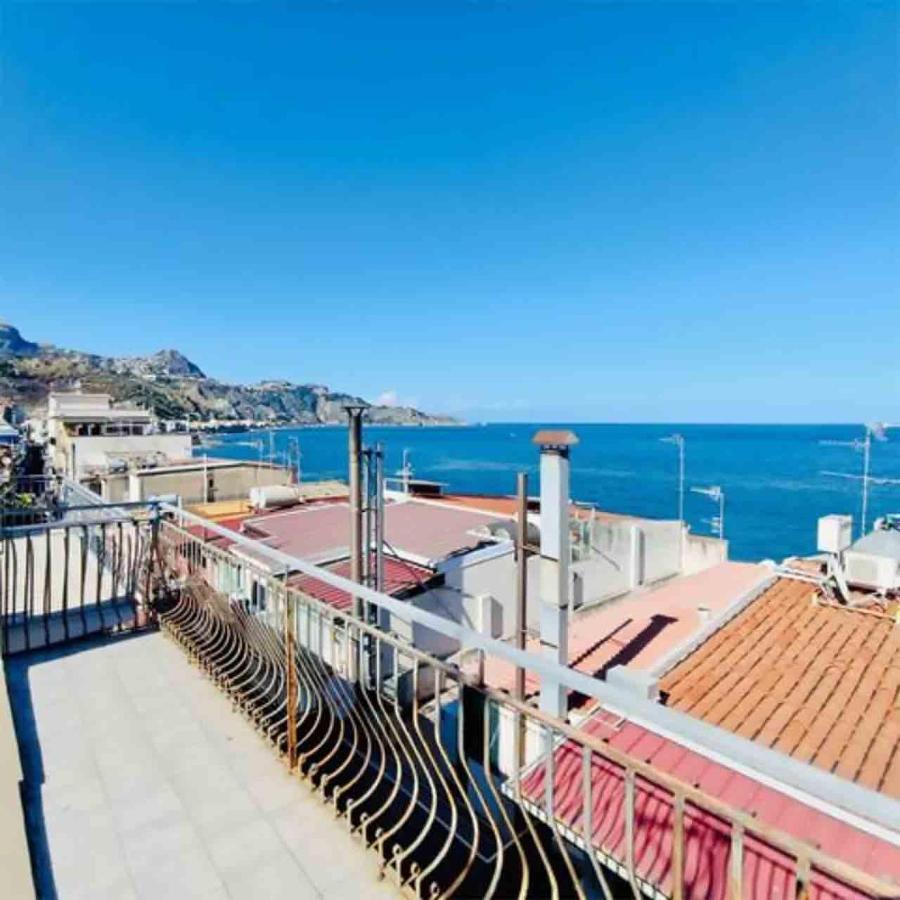 Naxos 101 Apartment A Due Passi Dal Mare Giardini Naxos Eksteriør bilde